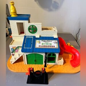 Vintage 70's Fisher-Price Little People #937 Play Family Sesame Street Clubhouse